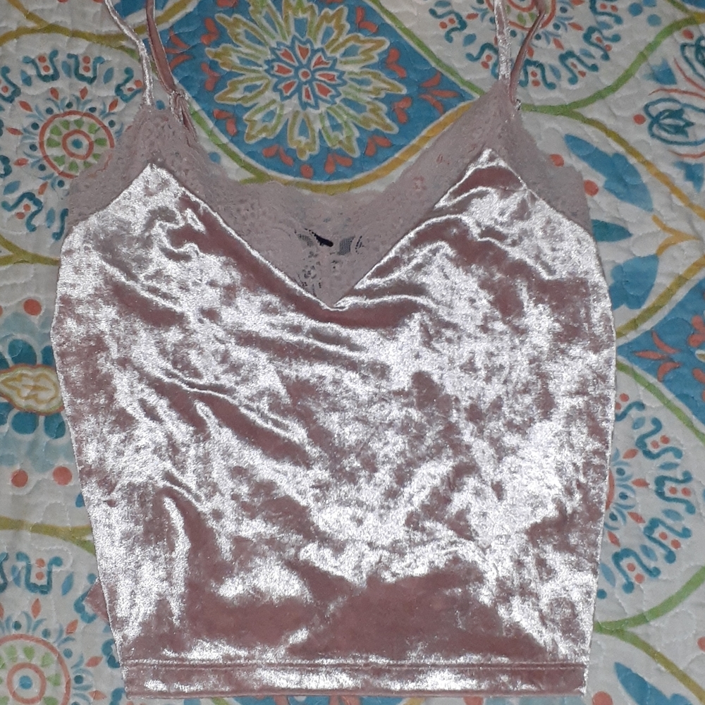 Super cute silky top